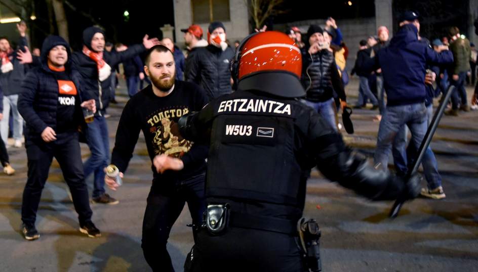 Испанский полицейский погиб после столкновений с фанатами «Спартака»