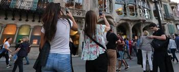 С начала года Испанию посетило 57.3 млн иностранных туристов 