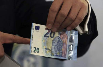 В Испании входит в обращение новая банкнота номиналом 20 евро