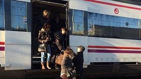 Эвакуация пассажиров поезда