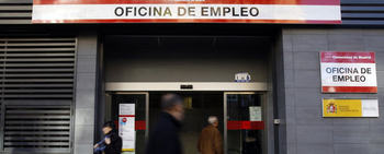 В октябре безработица в Испании выросла на 82,327
